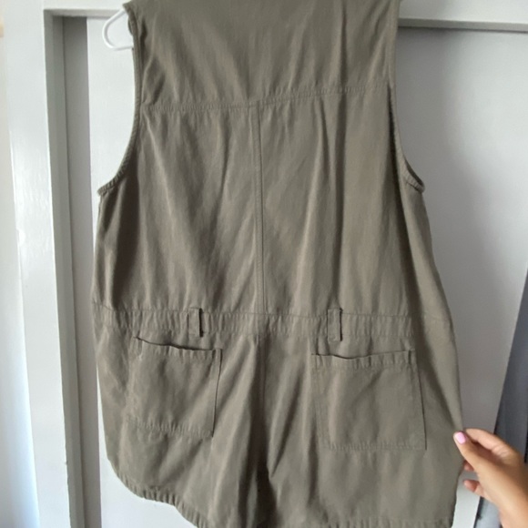 Paper Heart Army Green Short Romper - Picture 3 of 3